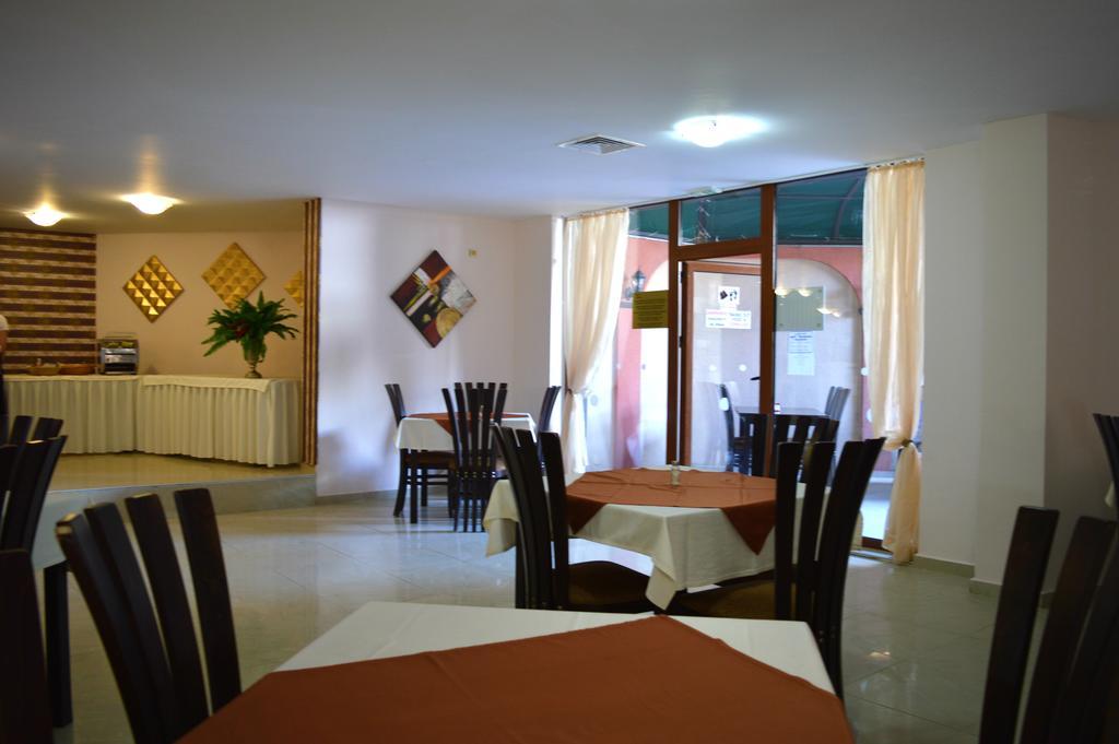 South Beach Hotel - New Management And Free Beach Access Tsarevo Esterno foto