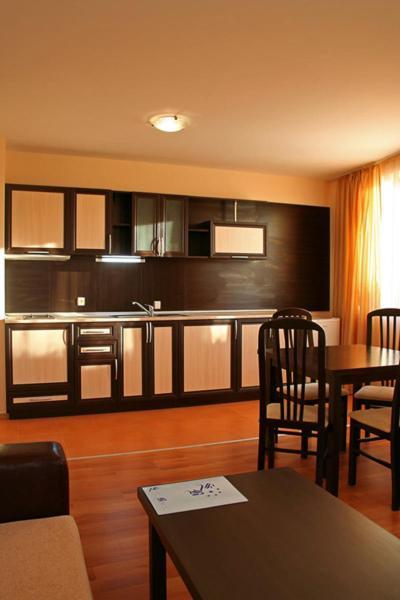 South Beach Hotel - New Management And Free Beach Access Tsarevo Esterno foto