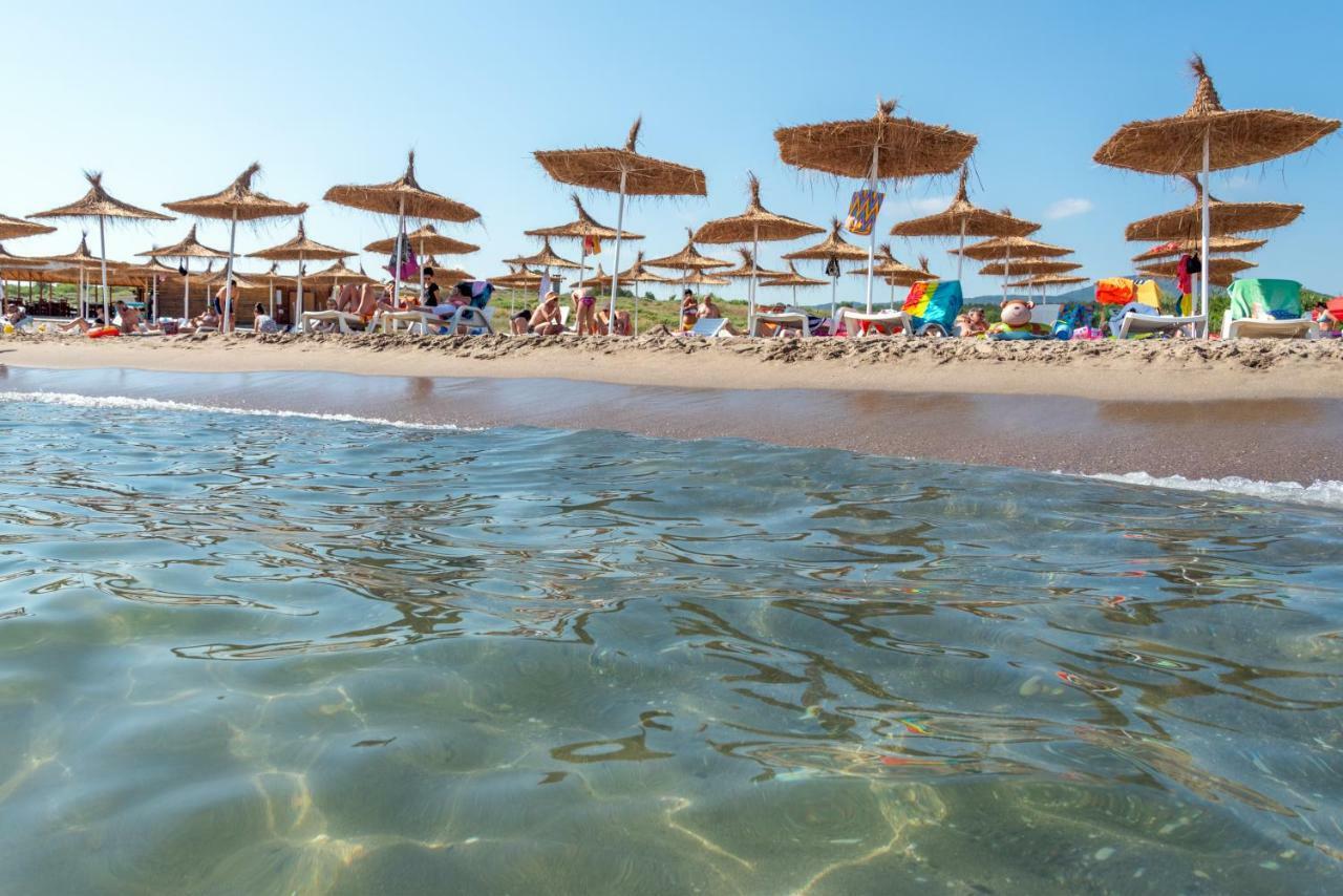 South Beach Hotel - New Management And Free Beach Access Tsarevo Esterno foto