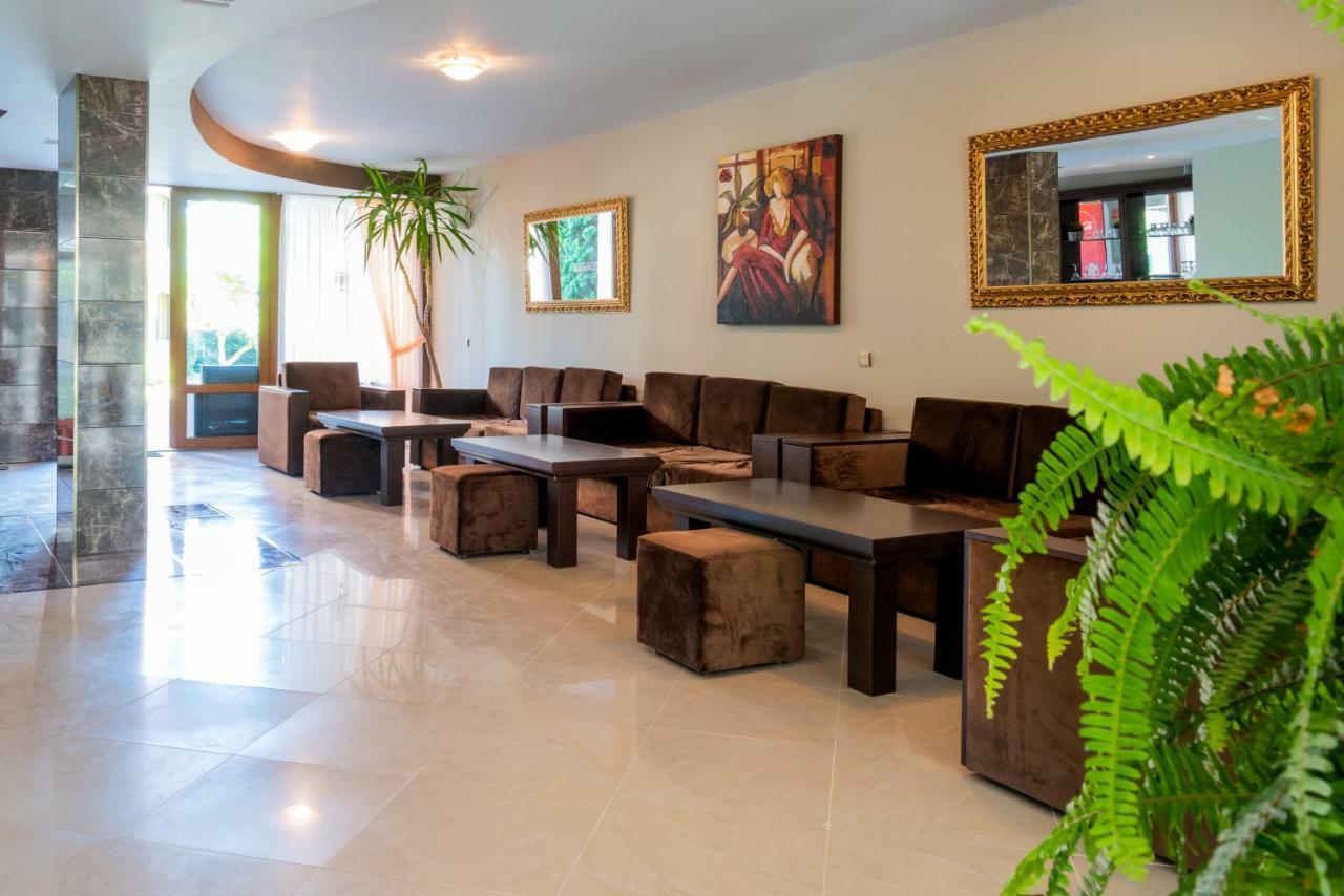 South Beach Hotel - New Management And Free Beach Access Tsarevo Esterno foto