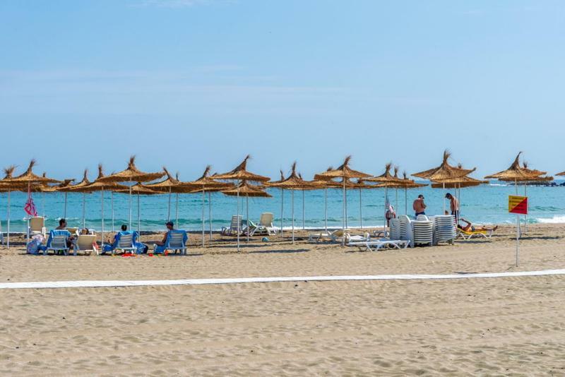 South Beach Hotel - New Management And Free Beach Access Tsarevo Esterno foto