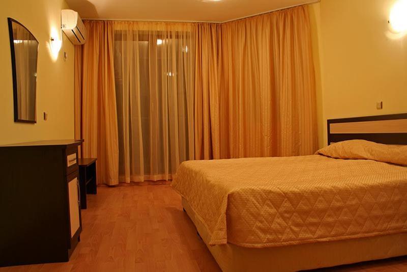 South Beach Hotel - New Management And Free Beach Access Tsarevo Esterno foto